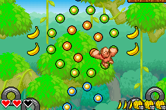 Donkey Kong holding on to pegs arranged as a circle in Tropical Treetops of DK: King of Swing