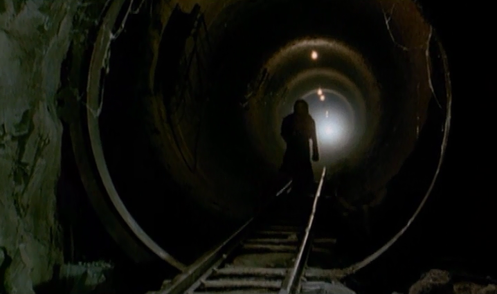 File:SMB Film Train Tunnel.png