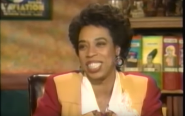 File:Carmen 141-2.PNG