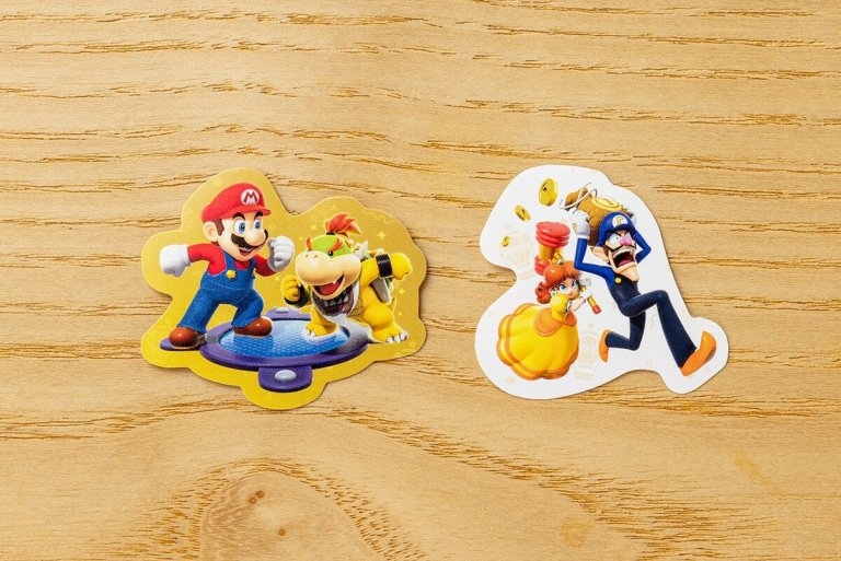 File:7-Eleven SMPJ stickers.png