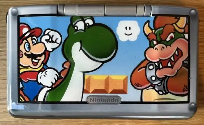 File:NintendoSM 2004 Mario DS Prize.jpg