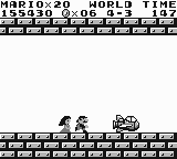 Prinsessan Daisy och Mario springer till sitt skepp efter Marios nederlag av Tatanga i världen 4-3
