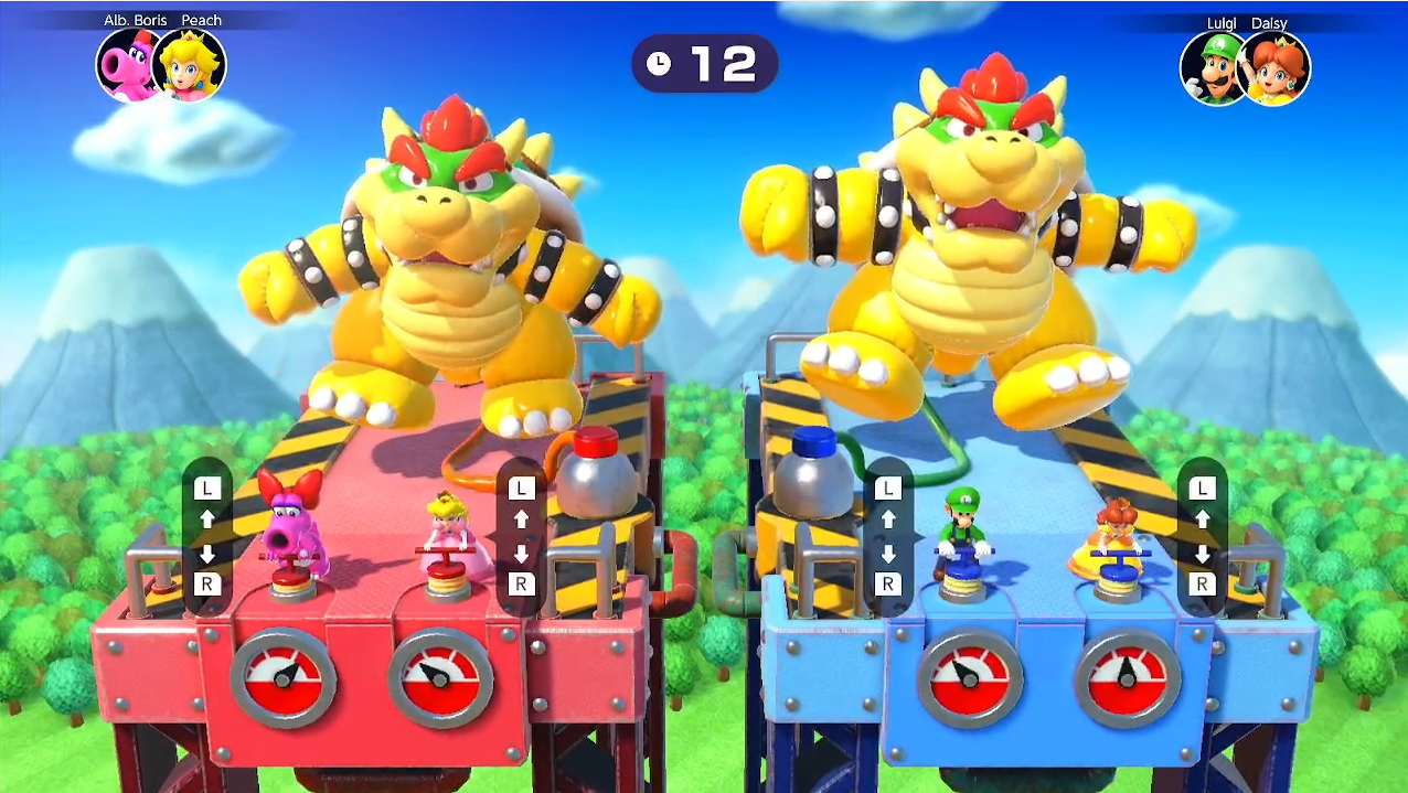 Balloon Burst Pump air into the Bowser balloon until it pops! Pay attention to the gauge, and get in as much air as you can with each pump.