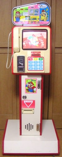 A Terebi Denwa: Super Mario World cabinet.