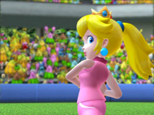 Peach preparing to pass the ball, in the opening cinematic of Mario Superstar Baseball