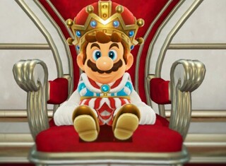 Screenshot of Mario dressed up as a king