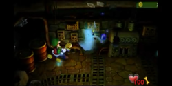 Luigi sucking up a Speedy Spirit in the Breaker Room.