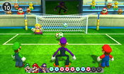 GOOOOOOOAL!!* Be the kickers and go for the goal, or be the goalie and block those shots!