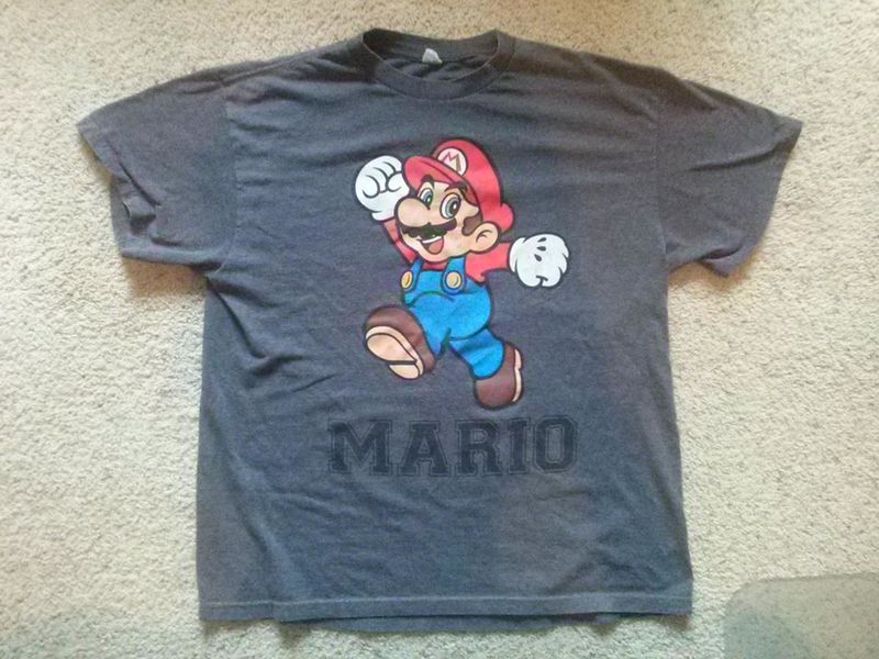 File:Mario T-Shirt.jpg
