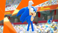 Sonic completing 100m.