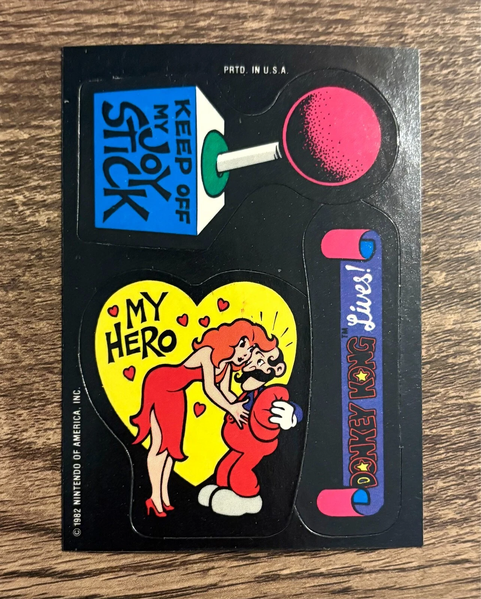 File:DK cards 1982 sticker 16.png