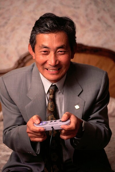 File:Minoru Arakawa 1992.jpg