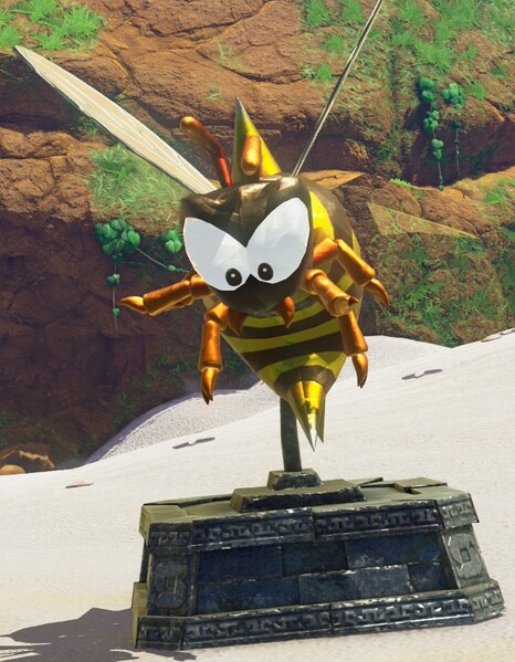File:DKB Zinger Statue.jpg
