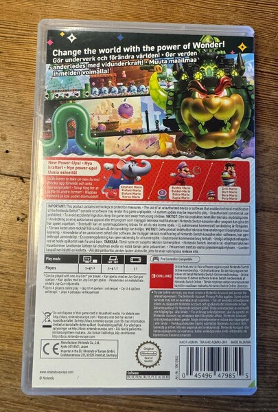 File:SMBW box SCA back.jpg