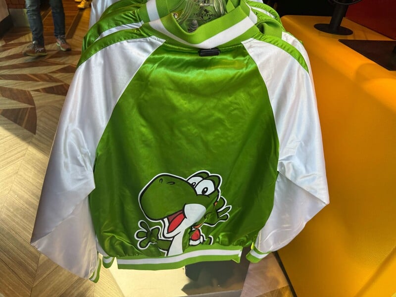 File:SNW UFFN Bomber Jacket Back.jpg