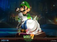 The Exclusive Edition of the Luigi's Mansion 3 statue made by First4Figures.