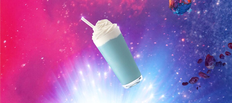 File:TSMGM McDonald's Germany Blue Milkshake.jpg
