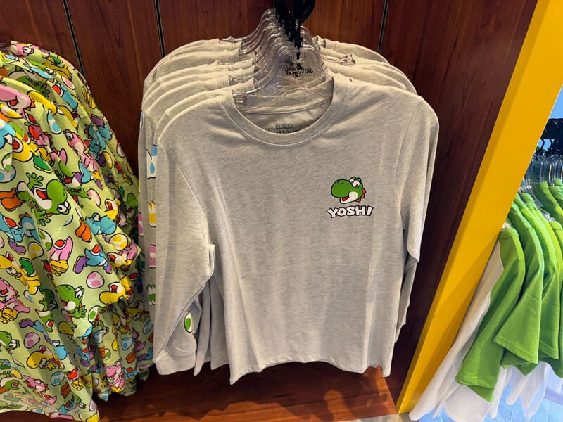 File:SNW UFFN Long-Sleeved T-Shirt Front.jpg