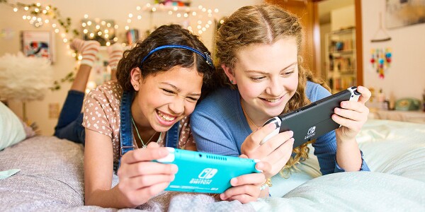 Banner of an opinion poll on Nintendo Switch games to play over spring break, 2024