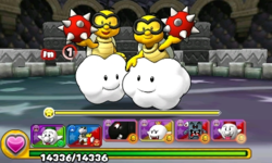 Screenshot of Double Lakitu as the alternative boss of World 6-Castle, from Puzzle & Dragons: Super Mario Bros. Edition.