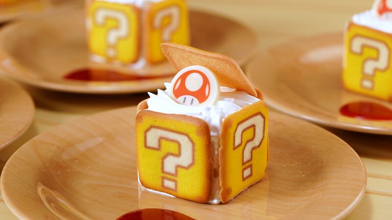 File:SNW Kinopio Cafe Question Block Cupcake.jpg