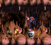 Creepy Caverns DKC3 red Buzz.png