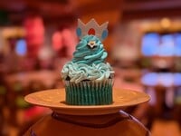 Rosalina Cupcake from Super Nintendo World