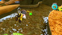 Bee Mario in Gold Leaf Galaxy SMG.png