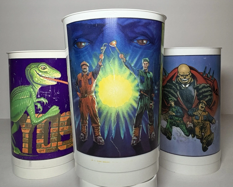 File:SMB film 7-Eleven cups.webp