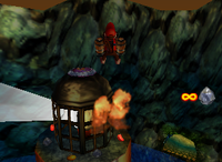 A setup for a Golden Banana and a set of red Banana Bunches for Diddy Kong in Gloomy Galleon.