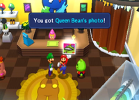 Mario & Luigi: Dream Team Hooski's Trading Quest/picture of Queen Been