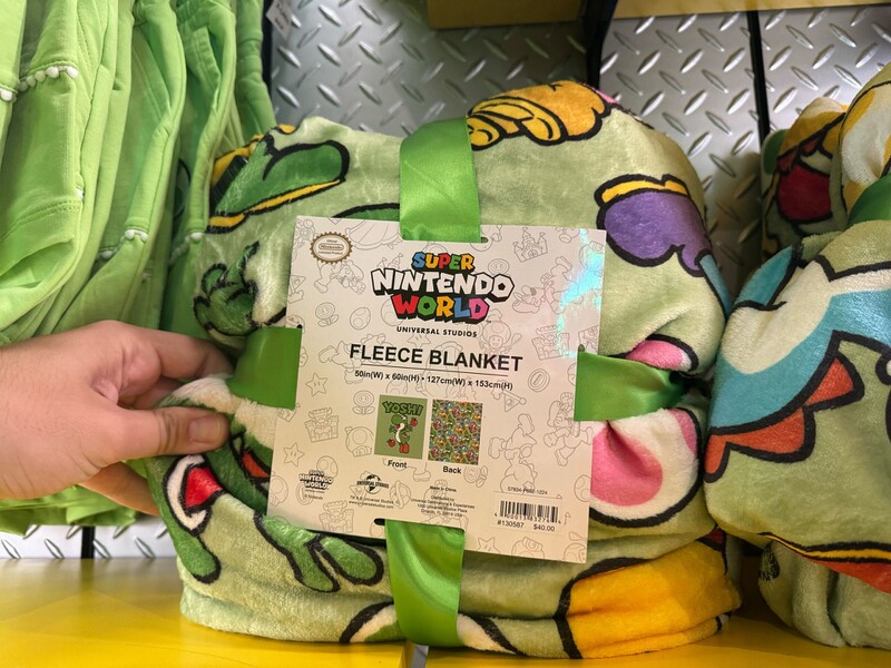 File:SNW UFFN Fleece Blanket.jpg