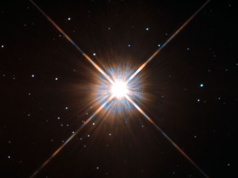 File:Proxima Centauri.jpg