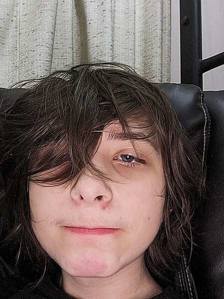 File:Selfie of Mason (2006) (9).jpg