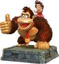 Statue of Donkey Kong and Pauline in Donkey Kong Bananza: DK Island & Emerald Rush